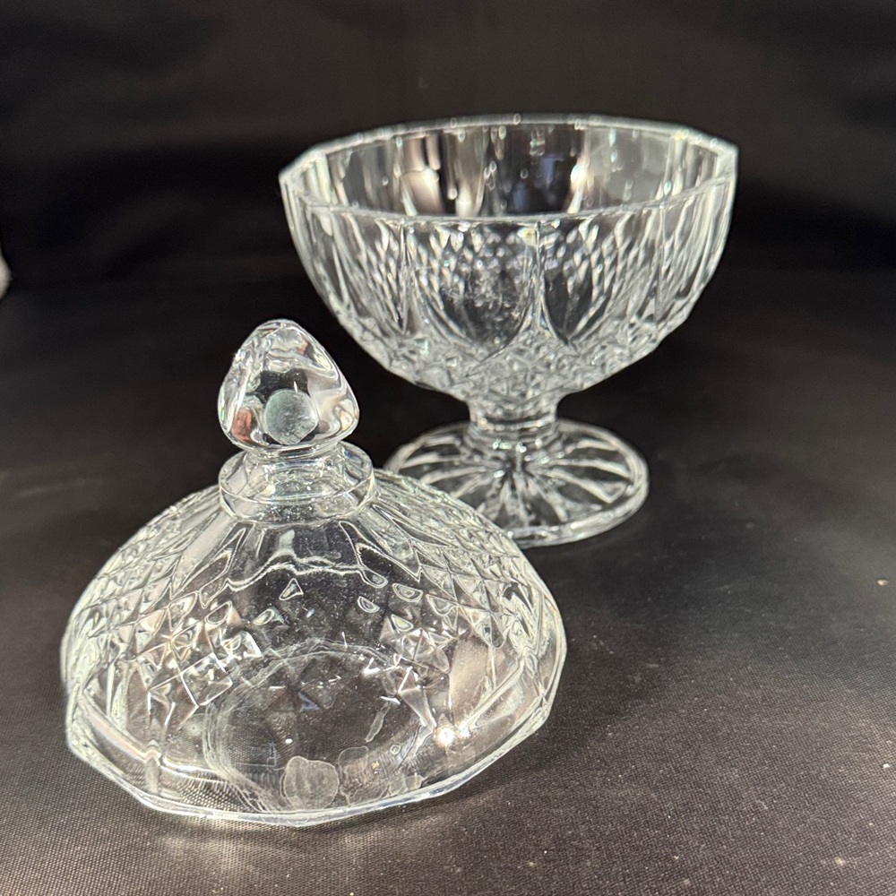 Elegant Clear Glass Candy Dish - Picture 2 of 6